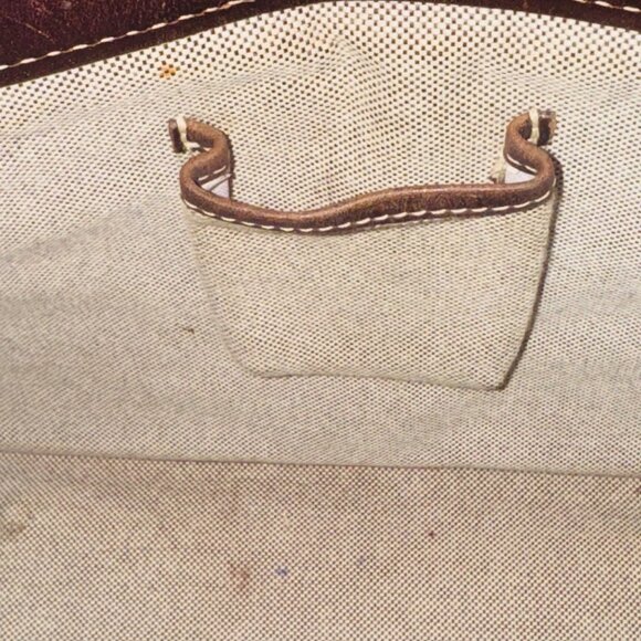Vintage Y2K Dooney & Bourke Signature Beige Satchel Bag With Matching Pouch - Picture 15 of 16